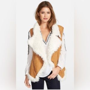 Two by Vince Camuto Women's Boho Drape Front Faux Shearing Vest Tan Size Large